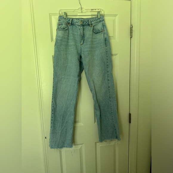 Garage 90s Straight Light Wash Jeans - Picture 3 of 7